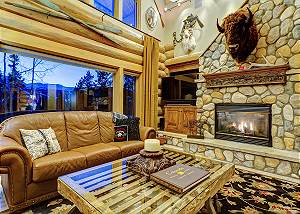Twin Eagle's Lodge
