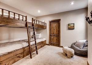 Nessie Bairn Bunk Room