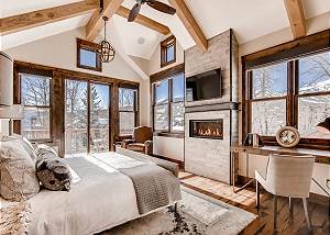 Skye Beinn Master Suite