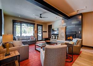 Mid level relaxation area