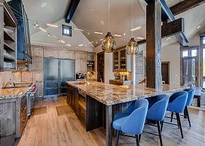 Gourmet fully stocked kitchen