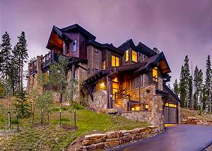 Welcome to Summit at Shockhill!