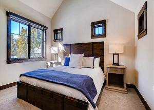 Eagles Nest King Suite