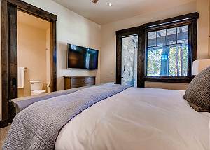 High Alpine King Suite