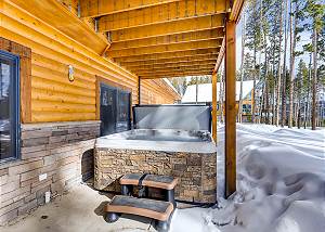 Private hot tub