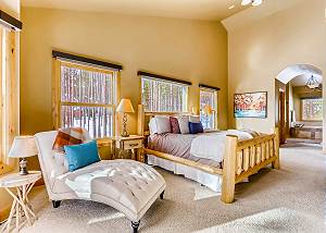 Open master suite to