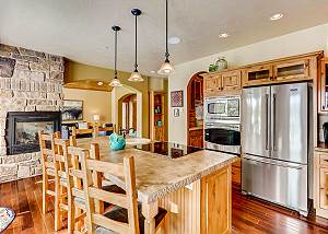 Spacious fridge and freezer,