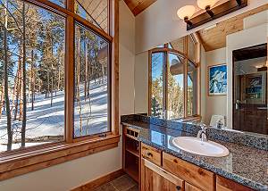 Crest Family ensuite bathroom