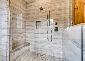Haslett's Master En-Suite shower