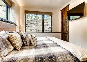 Peruvian King Suite