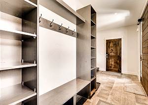 Full storage mudroom off
