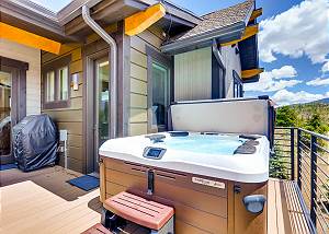 Private hot tub