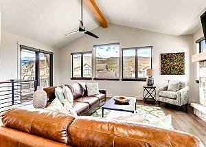Vaulted ceilings and natural light