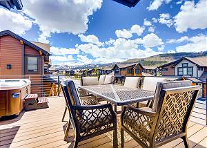 Outdoor dining in