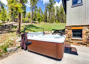 Private hot tub on lower patio