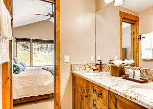 Jack and Jill dual sinks