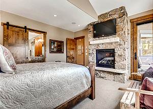 Luisa Master Suite