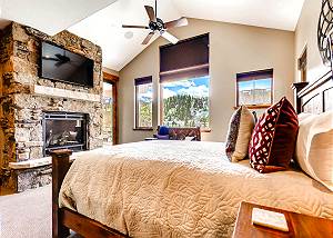 Luisa Master Suite