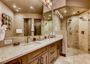 Infinite Bliss En-Suite