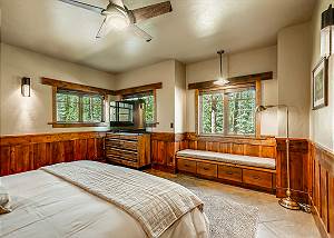 Fondest Memories King Suite