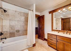 Upper level hall bathroom