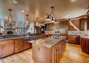 Spacious kitchen