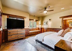 Fondest Memories King Suite