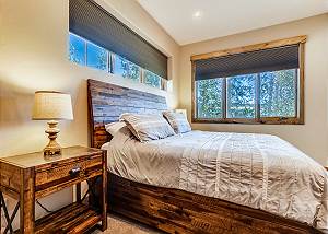White Cloud King Suite