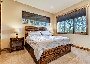 White Cloud King Suite