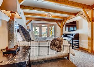 Serenity Bowl King Suite