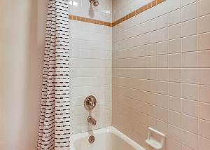 Thoroughbred en-suite