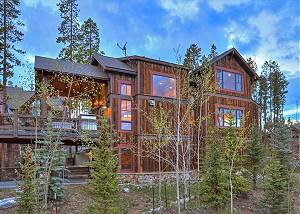Wandering Moose Exterior