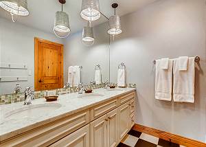 Lower Level Bath