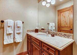 Sleepy Moose Ensuite Bath
