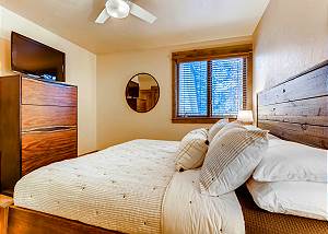Aspen King Bedroom
