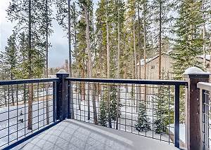 Moose King Private Balcony