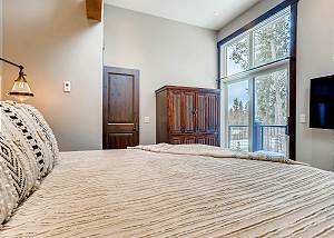 Moose King Bedroom