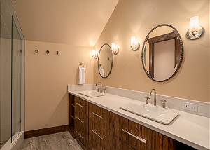 French Gulch Ensuite Bath