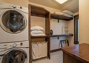 Highland Master Suite