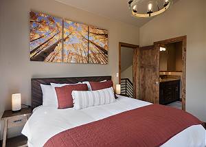 Peak View Suite
