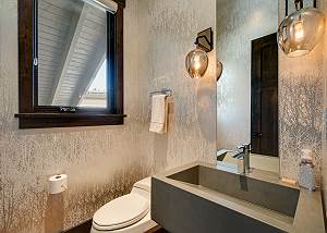 Upper Level Powder Bath