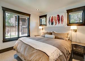 Columbine King Suite