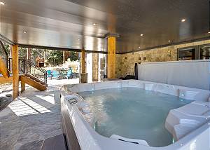 Private hot tub