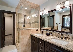Tall Timber Ensuite Bath