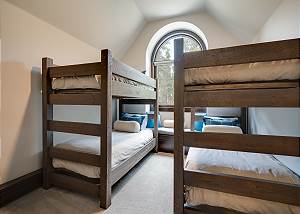 Shooting Star Bunk Room