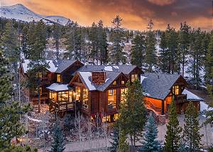 Majestic Mountain Lodge