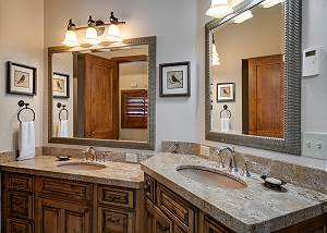 Four O'clock Ensuite Bath