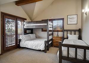 GoldRunner Bunk Room