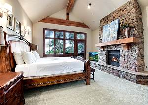 Majestic Mountain Suite