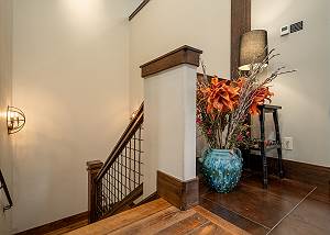 Upper Level Landing